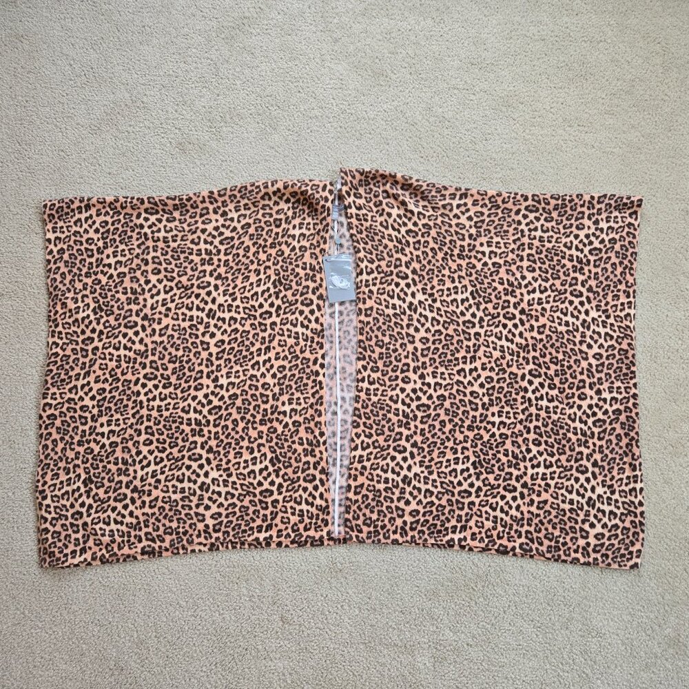 NWT Cashmere Wrap Neiman Marcus Leopard Cheetah